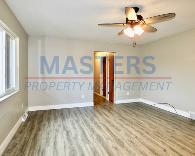 Photo - 2017 Garden Ln