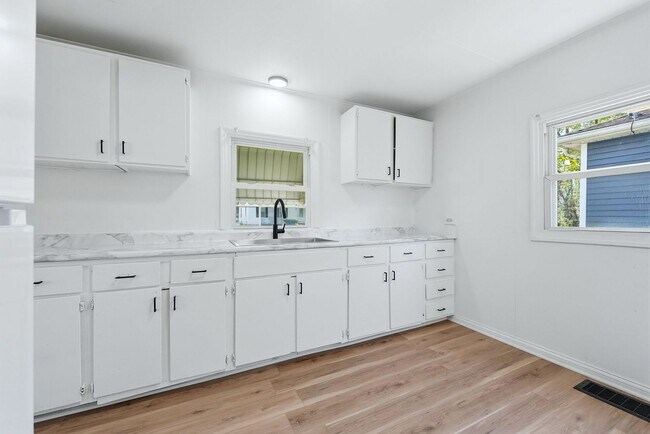 Photo - New 3 bedroom listing!