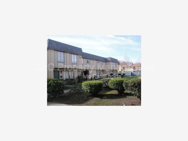 Building Photo - 292 Grecia Ct