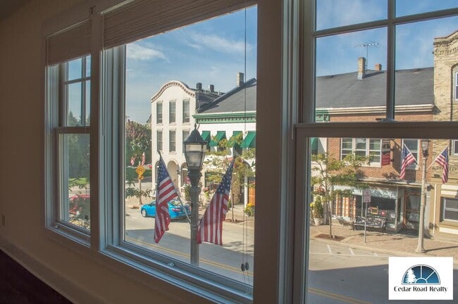 Photo - 209 E Jackson St Unit West Apartment