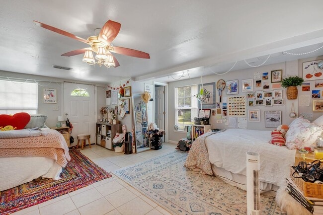 Photo - 209 Edwards St