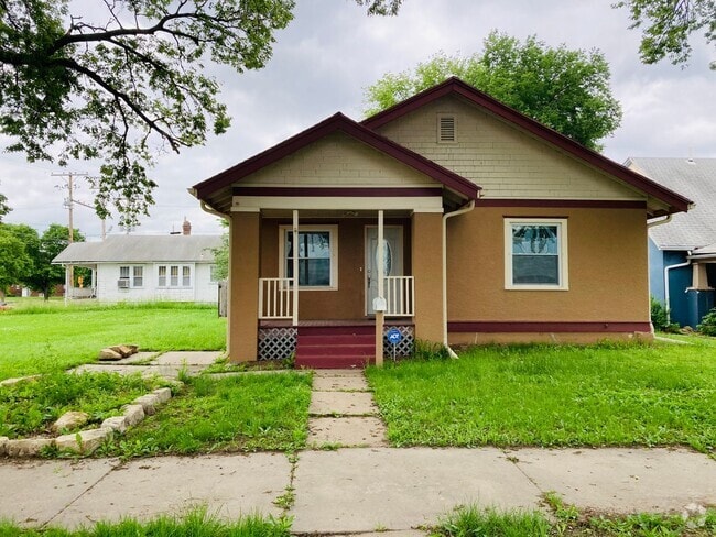 Building Photo - Charming Bungalow Near Downtown Rental