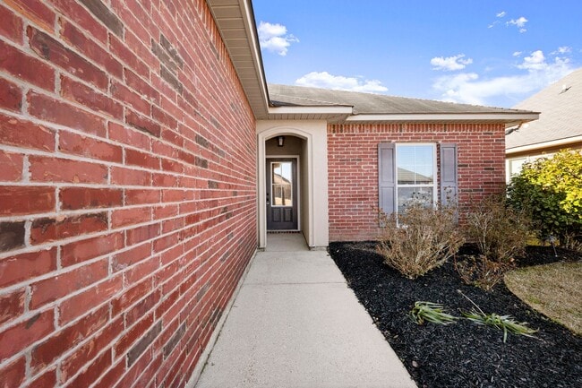 Photo - Prairieville Home for Lease