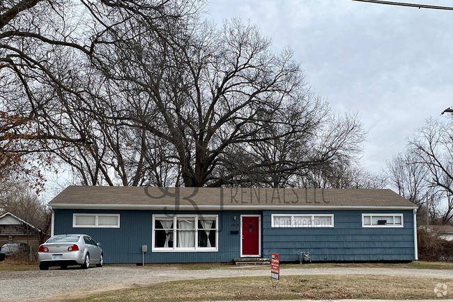 Building Photo - 1919 S Joplin St Rental