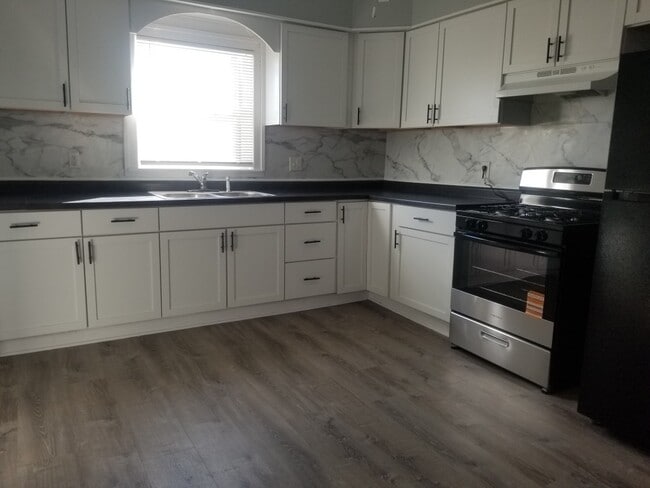 Photo - 1010 Tonti St