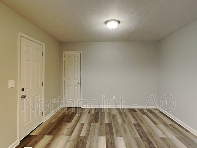 Photo - 649 Carlton Rd