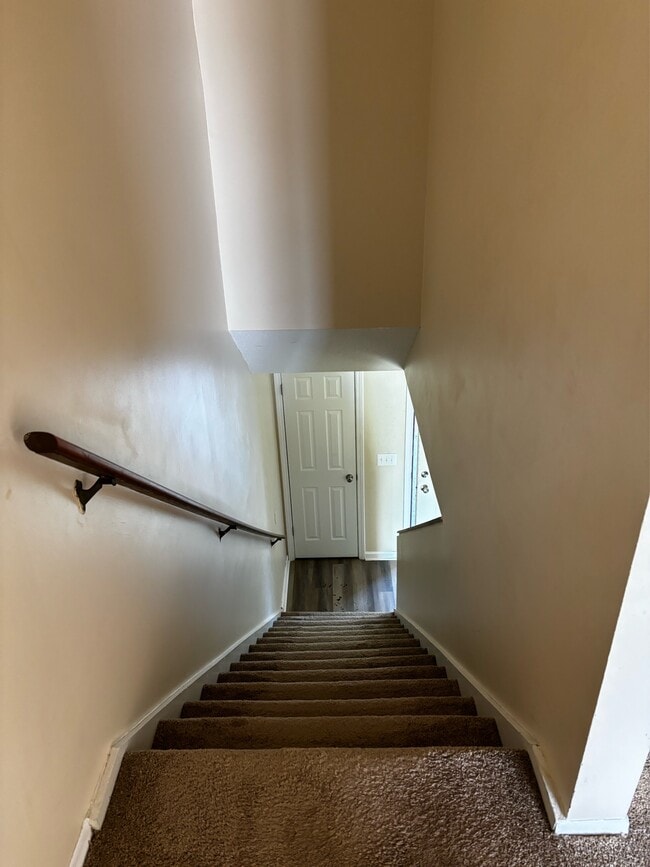 Photo - 727 S Main St