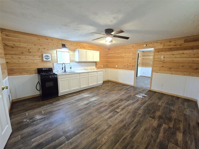 127 Navaho Trail