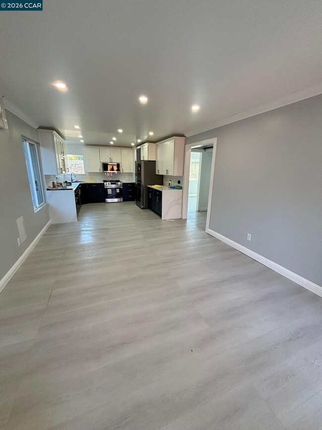 Photo - 4554 Lakeshore Dr