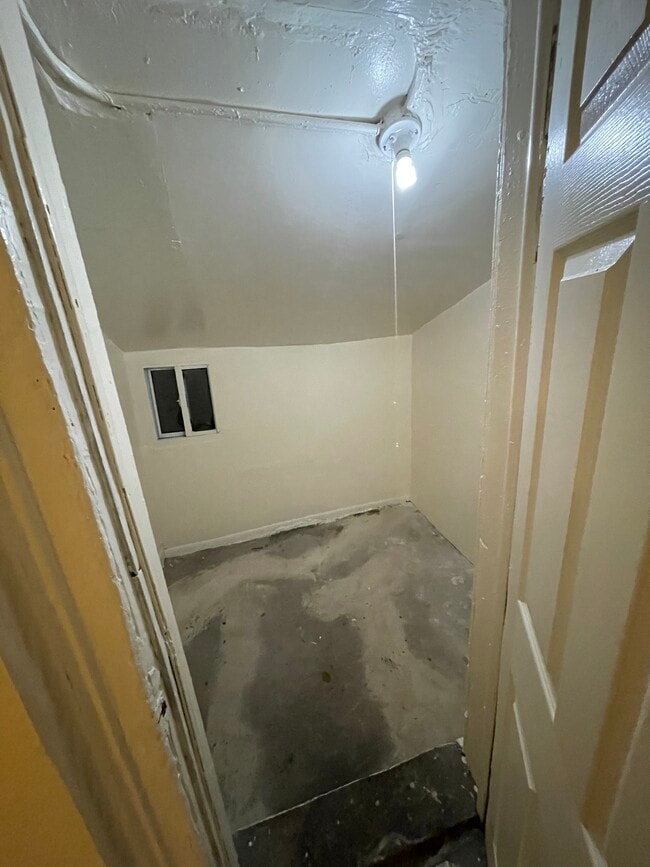 Photo - 637 Greene Ave