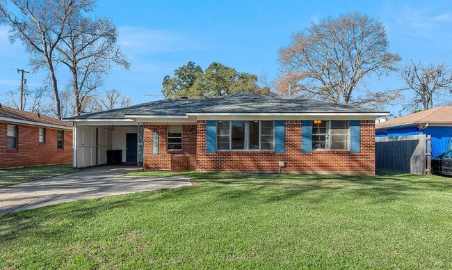 Building Photo - 728 Kimbrough St