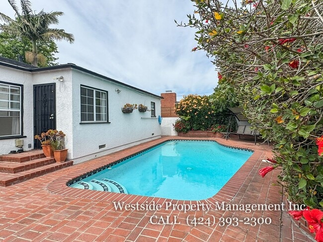 Photo - 8120 Glider Ave