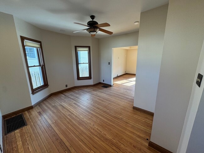 Dining room - 82 Olentangy St
