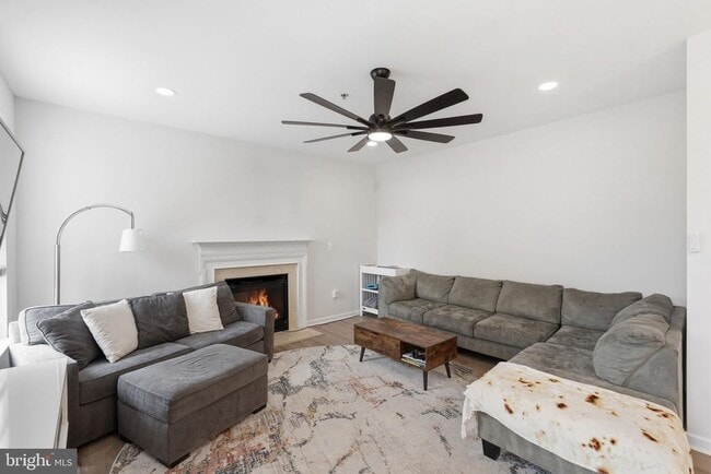 Photo - 1908 Orchard Hill Dr