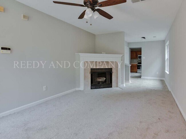 Photo - 7149 Charlton Way