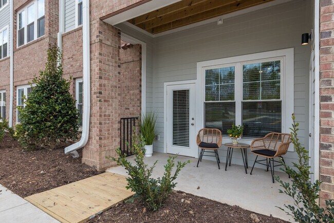 Acclaim at Cary Pointe