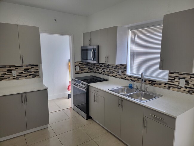 Photo - 510 NW 113th St Unit 512