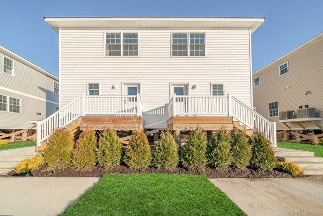 Photo - 2812 Ocean Ave