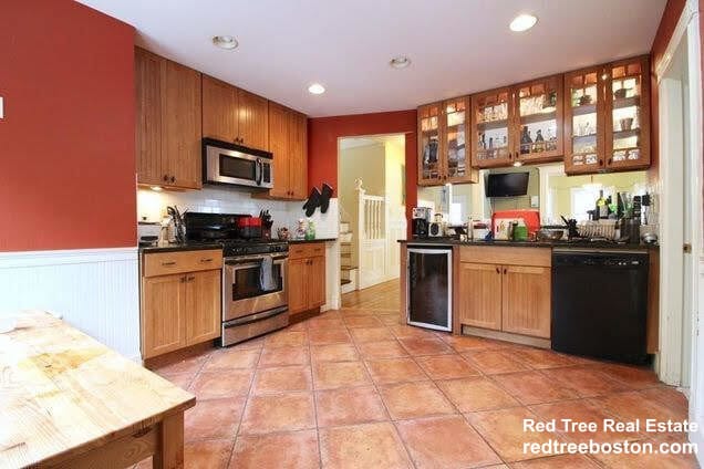 Building Photo - 24 Burton St Unit 1