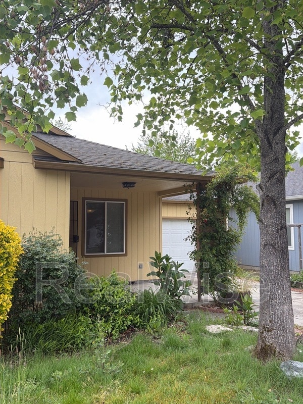 Photo - 1951 SW Betty Ln