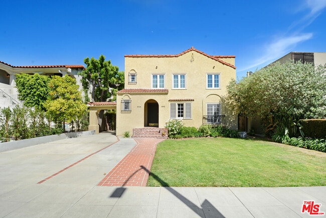 Building Photo - 942 Croft Ave
