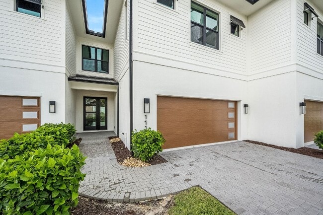 Photo - 111 Watson Dr