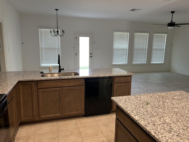 Photo - 20425 Ridgelake Rd