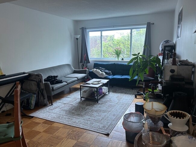 Photo - 287 Harvard St Unidad 57