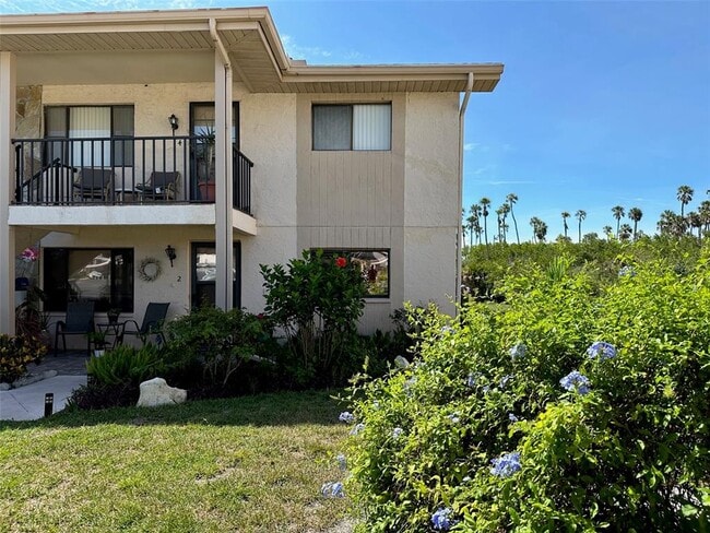 Building Photo - 9940 Eagles Point Cir Unit 4 Rental