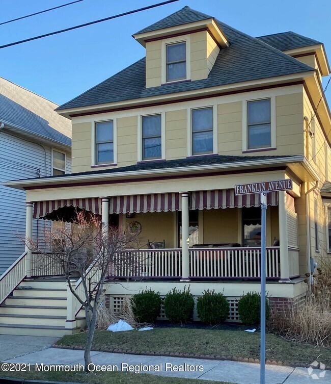 Building Photo - 148 Franklin Ave Rental