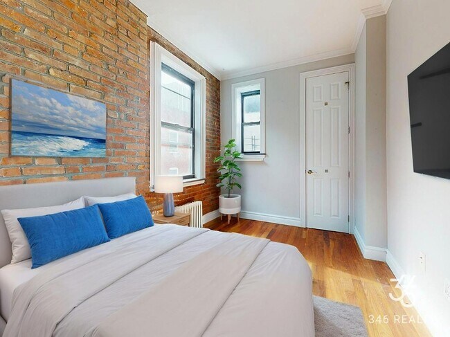 Photo - East 25th Street Unidad 18