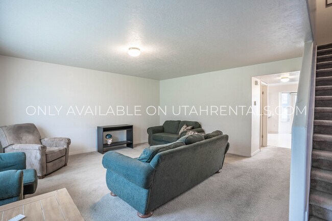 Photo - 1387 S 1470 E