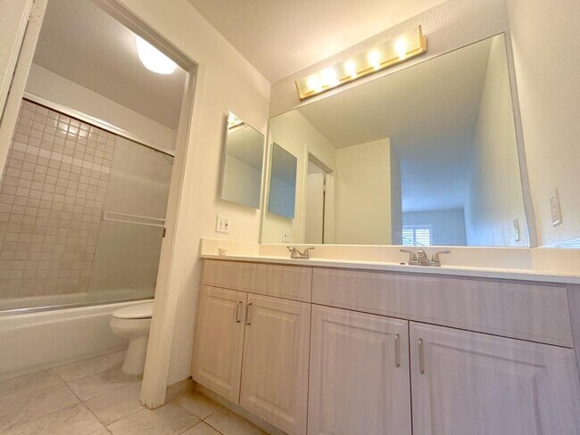 92-1459-1459 Aliinui Dr