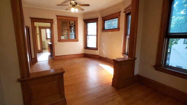 Photo - 1016 17th Ave SE Unit upper