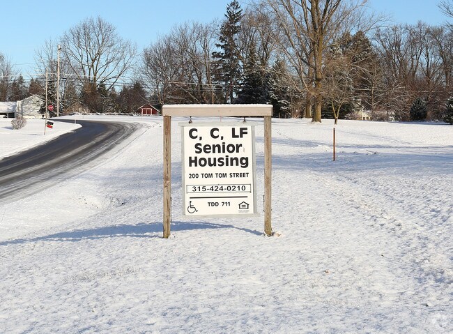 Emerald Court Apartments