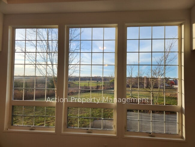 Photo - 3 bed 2 bath 2 car garage w/ great views in Sequim