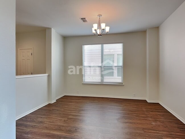 Photo - 26139 Flinton Dr