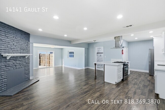 Photo - 14141 Gault St