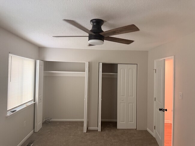 Photo - 527 Tibet Ave