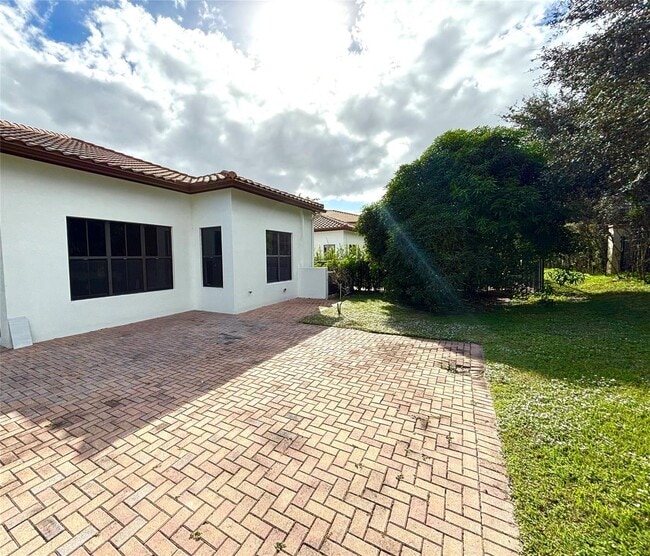 Photo - 2666 NW 83rd Way