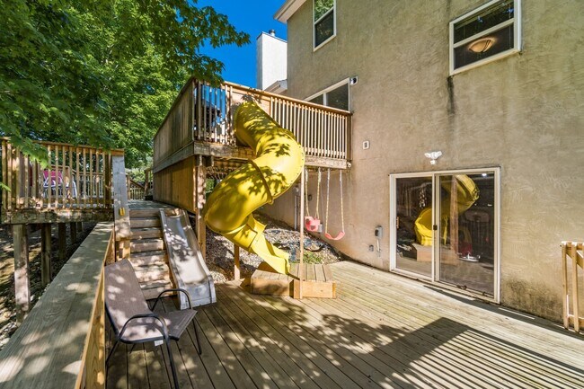 Photo - 315 W Hull Dr