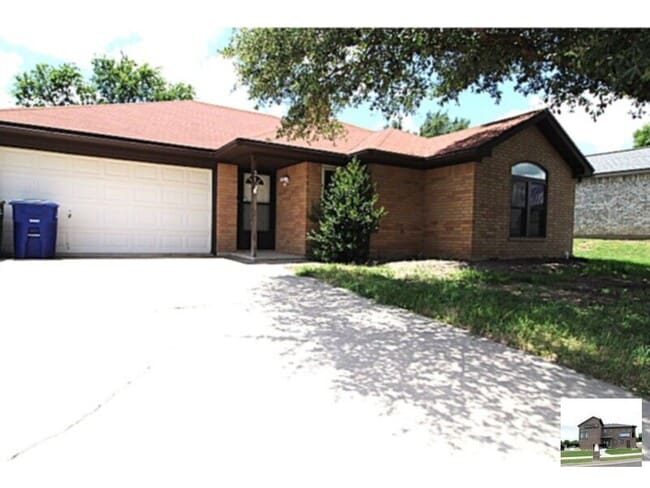 Photo - 213 Bronc Dr