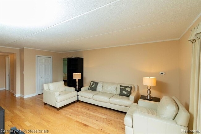 Photo - 35300 Woodward Ave Unit 406