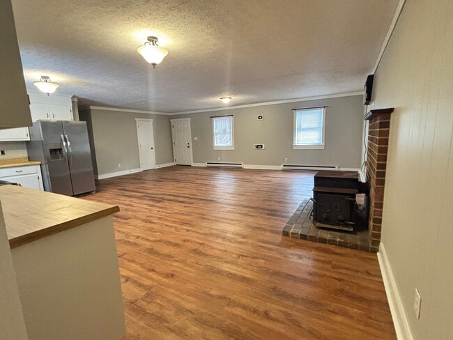 Área de estar de concepto abierto - 21116 Wells St