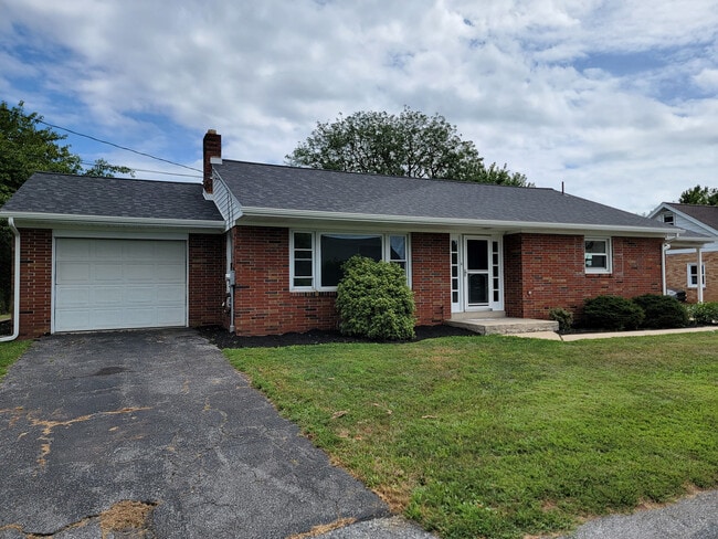 Building Photo - 110 S Ridge Rd Rental