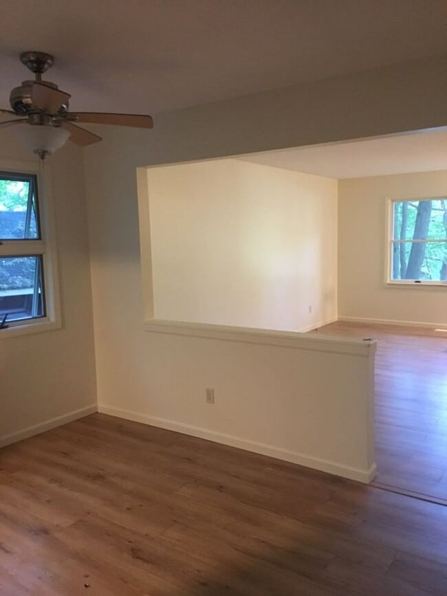 Photo - SPACIOUS 2 BEDROOM IN HOLIDAY HILLS AREA