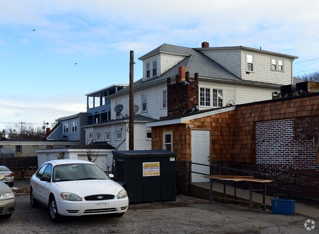 Photo - 349-351 Dyer Ave