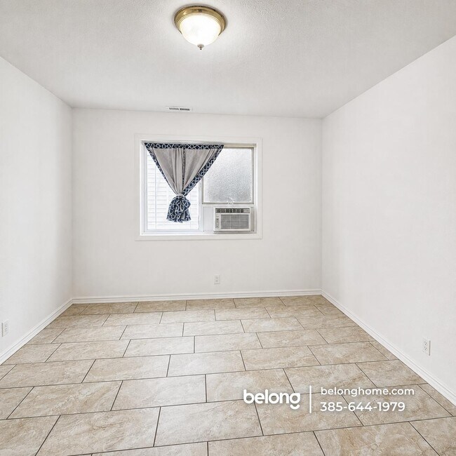 Photo - 231 S Montgomery St Unit 2