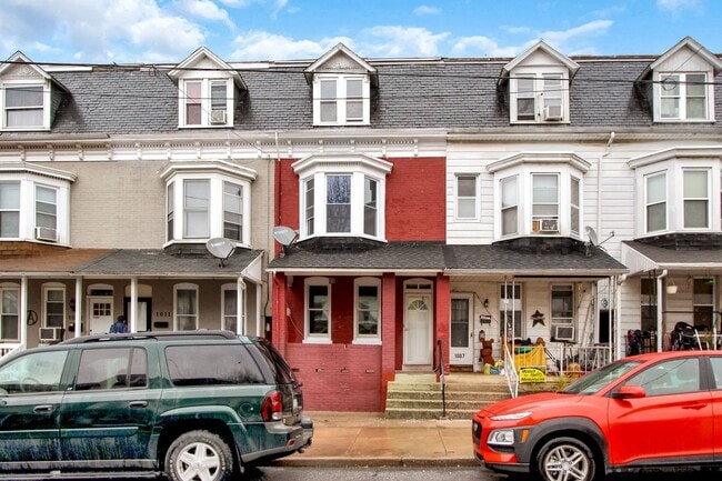 Building Photo - Coming Soon - Spacious 4 Bedroom, 1 Bath H... Rental