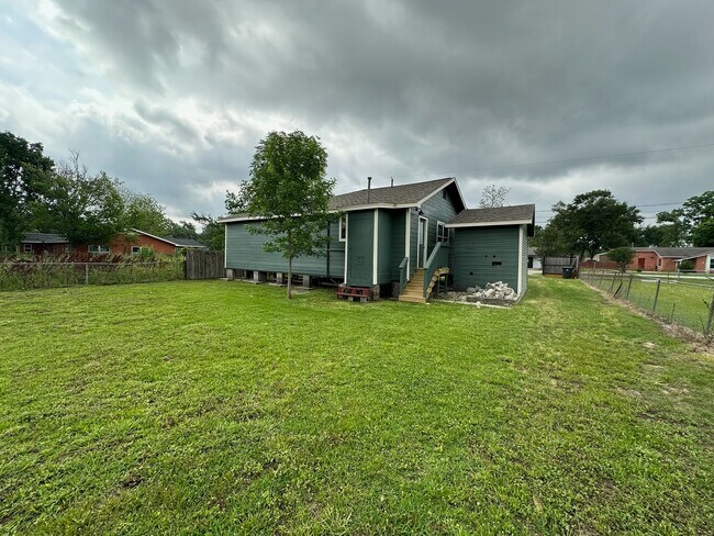 Photo - 11013 Pandora Dr